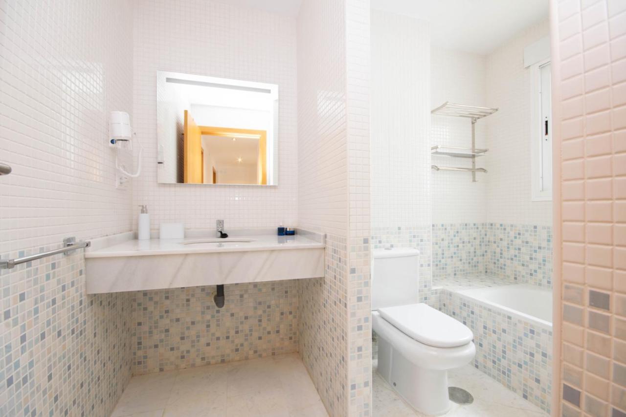 Luxury Penthouse: The Beacon At Punta De La Mona Apartment อัลมูเญการ์ ภายนอก รูปภาพ